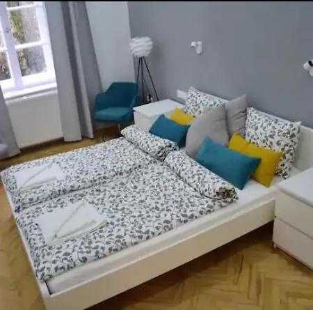3bdr-2bath-3ac Design Apt, Central, Secured Parking, Quiet דירה