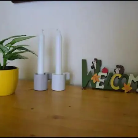 3bdr/2bath/3a/c Design Apt, Central, Free Parking, Quiet *