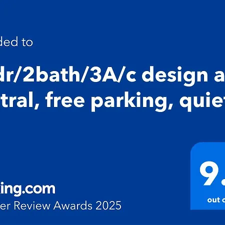 3bdr-2bath-3ac Design Apt, Central, Secured Parking, Quiet Budapešť